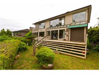 Photo 3: 4550 MARINE Drive in Vancouver: Point Grey House for sale (Vancouver West)  : MLS®# V896542