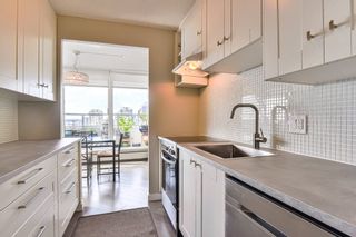 Photo 4: 1002 31 ELLIOT Street in New Westminster: Downtown NW Condo for sale in "ROYAL ALBERT TOWERS" : MLS®# R2351722