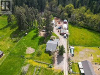 Photo 2: 3574 Cowichan Lake Rd in Duncan: House for sale : MLS®# 960771