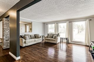 Photo 3: 6051 Dalcastle Drive NW in Calgary: Dalhousie Detached for sale : MLS®# A2015224
