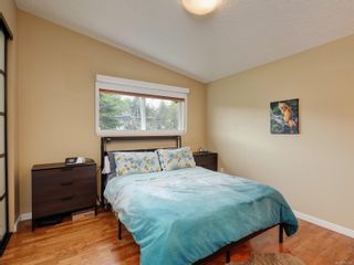 Photo 11: 740 Rockheights Ave in Esquimalt: Es Rockheights House for sale : MLS®# 960454