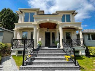 Photo 1: 3057 PENTICTON Street in Vancouver: Renfrew Heights House for sale (Vancouver East)  : MLS®# R2685800
