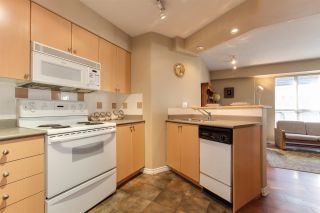 Photo 3: 405 680 CLARKSON STREET in New Westminster: Downtown NW Condo for sale : MLS®# R2322081