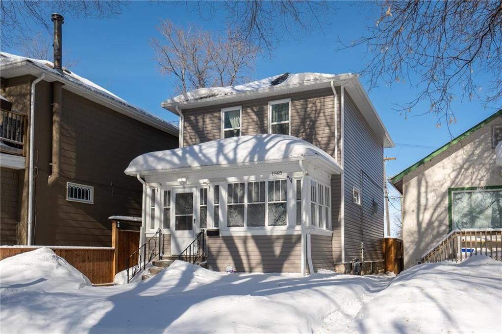 Main Photo: 1565 Wolseley Avenue West in Winnipeg: Wolseley Residential for sale (5B)  : MLS®# 202303384