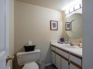 Photo 21: 111 10461 Resthaven Dr in Sidney: Si Sidney North-East Condo for sale : MLS®# 889198