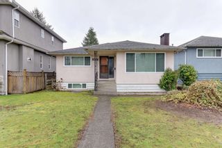 Photo 1: 2764 E 53RD Avenue in Vancouver: Killarney VE House for sale (Vancouver East)  : MLS®# R2668892
