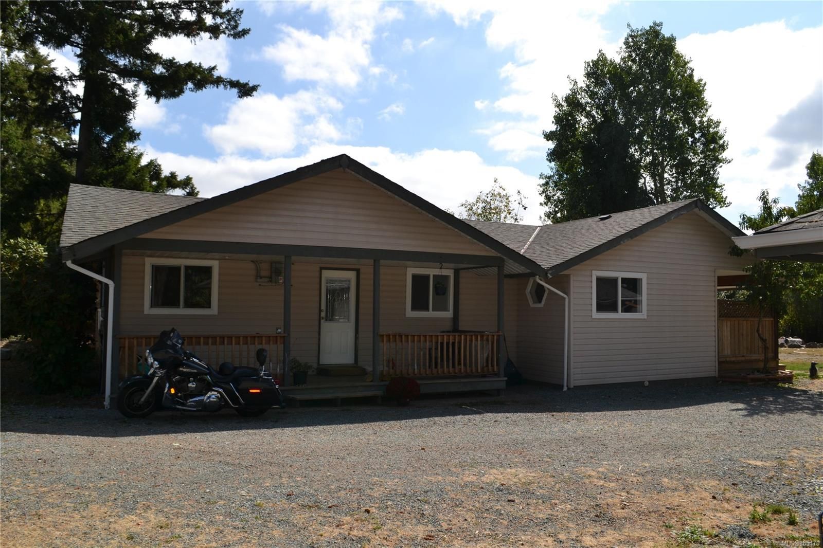 Main Photo: 1710 W Koksilah Rd in Cowichan Bay: Du Cowichan Bay House for sale (Duncan)  : MLS®# 885470
