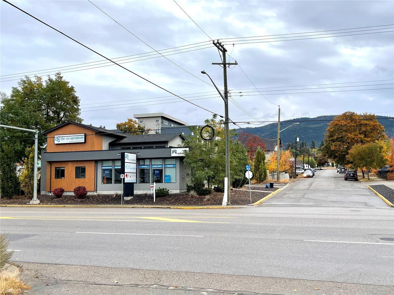 Main Photo: 3801 27th Street, in Vernon: Office for lease : MLS®# 10264222