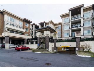 Photo 1: 124 9655 KING GEORGE BOULEVARD in Surrey: Whalley Condo for sale (North Surrey)  : MLS®# R2229475