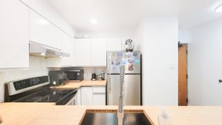 Photo 11: 402 847 HORNBY Street in Vancouver: Downtown VW Condo for sale in "CHANCERY PLACE" (Vancouver West)  : MLS®# R2833915