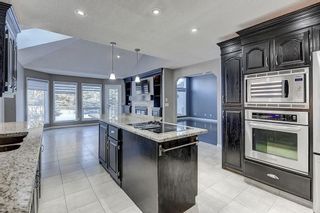 Photo 6: 864 SHAWNEE Drive SW in Calgary: Shawnee Slopes Detached for sale : MLS®# C4282551