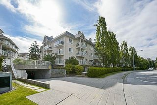 Photo 1: 204 8110 120A Street in Surrey: Queen Mary Park Surrey Condo for sale in "Mainstreet" : MLS®# R2274489