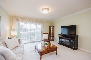 Photo 14: 209 31930 OLD YALE Road in Abbotsford: Abbotsford West Condo for sale in "Royal Court" : MLS®# R2728457