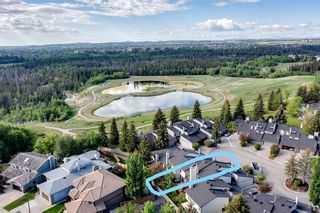 Main Photo: 31 185 Woodridge Drive SW in Calgary: Woodlands Row/Townhouse for sale : MLS®# A2052909