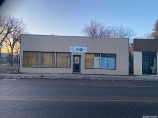Photo 1: 203 33rd Street West in Saskatoon: Caswell Hill Commercial for sale : MLS®# SK953255