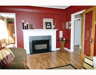 Photo 3: 24439 DEWDNEY TRUNK Road in Maple_Ridge: Websters Corners House for sale (Maple Ridge)  : MLS®# V645222