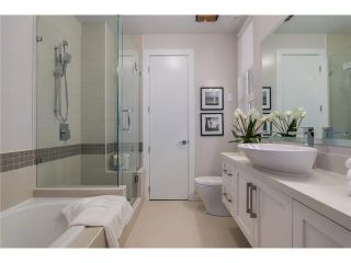 Photo 8: 201 2028 YORK Avenue in Vancouver: Kitsilano Townhouse for sale in "YORK" (Vancouver West)  : MLS®# V1071116