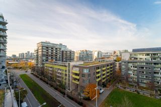 Photo 16: 808 138 W 1ST Avenue in Vancouver: False Creek Condo for sale in "Wall Centre Tower" (Vancouver West)  : MLS®# R2842334