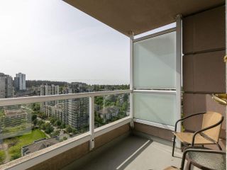 Photo 4: 1802 5189 GASTON Street in Vancouver: Collingwood VE Condo for sale in "THE MACGREGOR" (Vancouver East)  : MLS®# R2369458