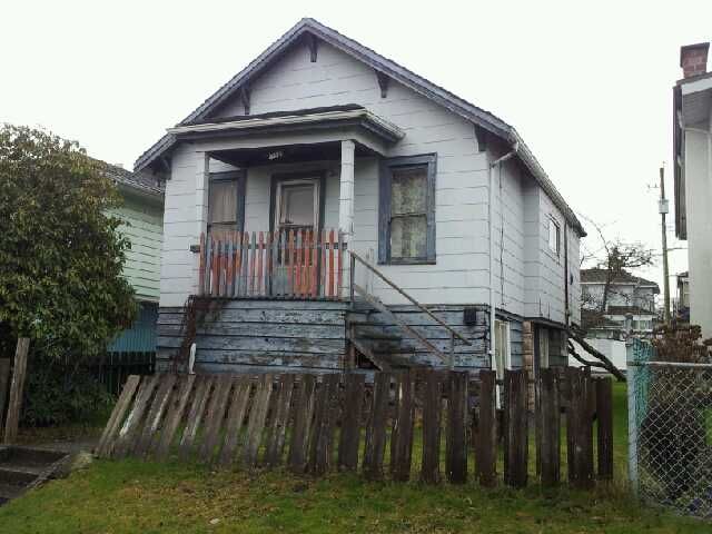 Main Photo: 3323 Parker Street in Vancouver: Renfrew VE House for sale (Vancouver East)  : MLS®# V931155