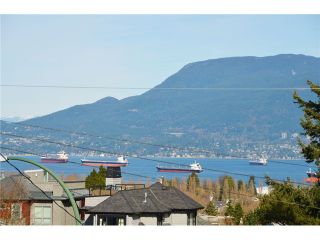 Photo 3: 3697 W 15TH Avenue in Vancouver: Point Grey House for sale in "Point Grey" (Vancouver West)  : MLS®# V1107915