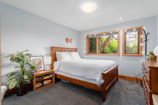 Photo 23: 552 BEACHVIEW Drive in North Vancouver: Dollarton House for sale : MLS®# R2827197
