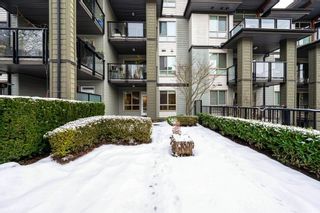 Photo 4: 309 7478 BYRNEPARK Walk in Burnaby: South Slope Condo for sale in "GREEN" (Burnaby South)  : MLS®# R2641598