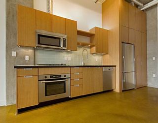 Photo 4: 203 495 W 6TH Avenue in Vancouver: Mount Pleasant VW Condo for sale in "LOFT 495" (Vancouver West)  : MLS®# V772175