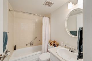 Photo 13: 232 964 Heywood Ave in Victoria: Vi Fairfield West Condo for sale : MLS®# 914536
