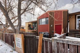 Photo 2: 2-7 4528 75 Street NW in Calgary: Bowness Row/Townhouse for sale : MLS®# A2112811