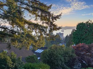 Photo 4: 1145 MATHERS Avenue in West Vancouver: Ambleside House for sale : MLS®# R2870818