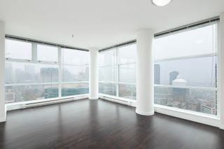 Photo 4: 3006 602 CITADEL Parade in Vancouver: Downtown VW Condo for sale in "Spectrum 4" (Vancouver West)  : MLS®# R2780022