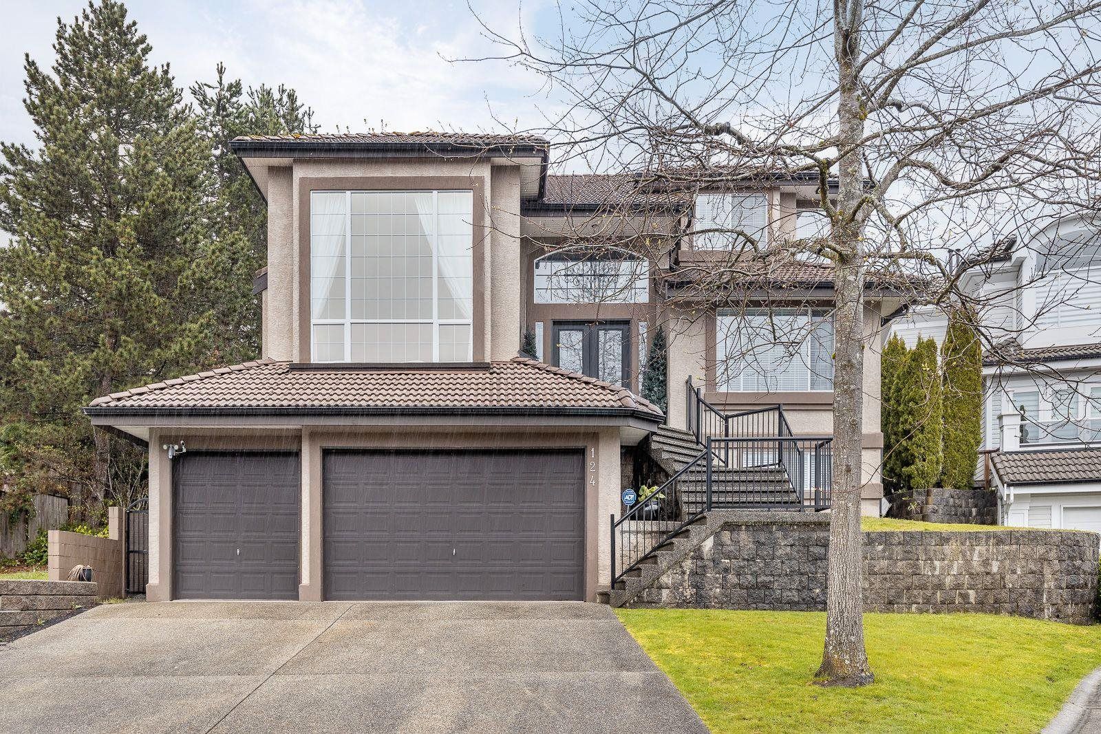 Main Photo: 124 CEDARWOOD Drive in Port Moody: Heritage Woods PM House for sale in "HERITAGE WOODS" : MLS®# R2684620