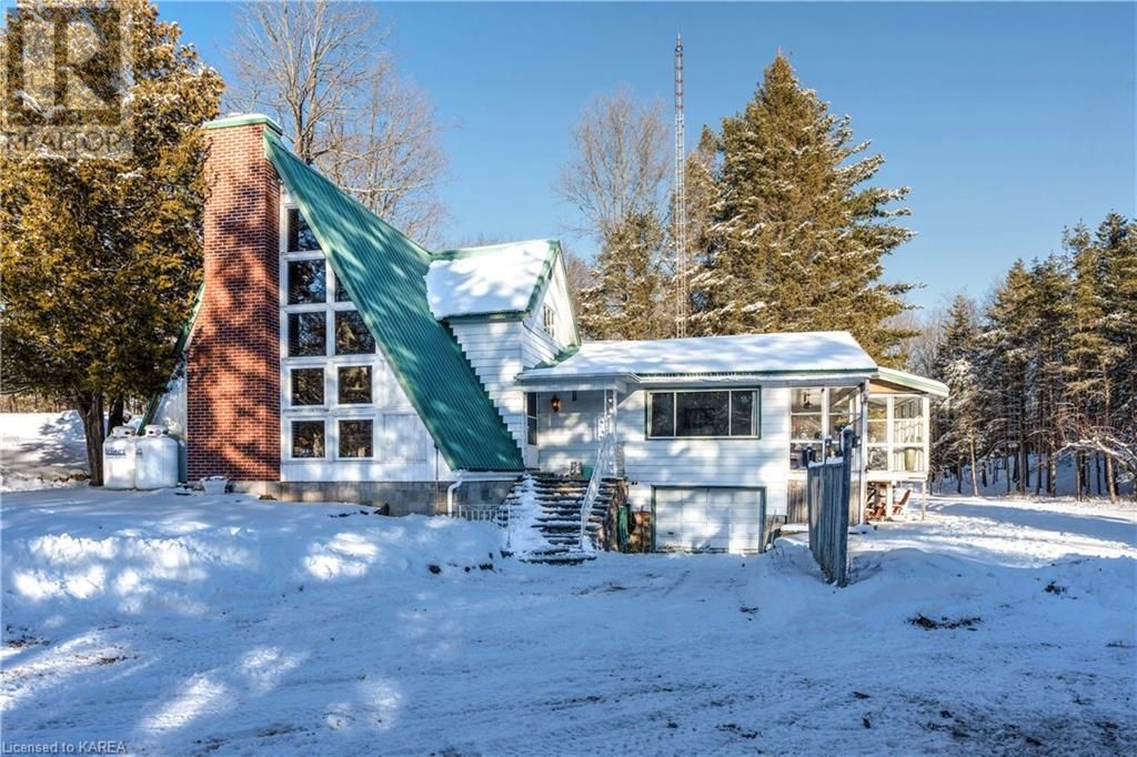 Main Photo: 2564 NARROWS LOCK Road in Perth: House for sale : MLS®# 40368412