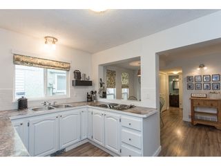 Photo 7: 2345 WAKEFIELD Court in Langley: Willoughby Heights House for sale : MLS®# R2157715