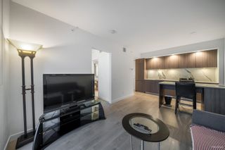 Photo 5: 901 6463 SILVER Avenue in Burnaby: Metrotown Condo for sale in "CROWN" (Burnaby South)  : MLS®# R2879739