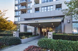 Photo 3: 1805 7178 COLLIER Street in Burnaby: Highgate Condo for sale in "ARCADIA" (Burnaby South)  : MLS®# R2416575