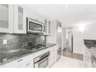 Photo 8: 1803 499 BROUGHTON Street in Vancouver: Coal Harbour Condo for sale in "DENIA" (Vancouver West)  : MLS®# V1104068