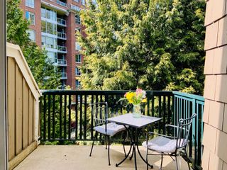 Main Photo: 409 5605 HAMPTON Place in Vancouver: University VW Condo for sale in "PEMBERLEY" (Vancouver West)  : MLS®# R2878344