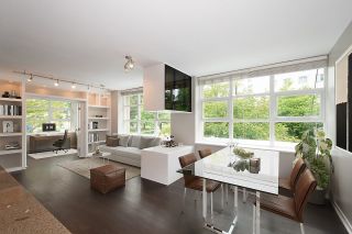 Photo 3: 204 189 NATIONAL Avenue in Vancouver: Downtown VE Condo for sale in "Sussex" (Vancouver East)  : MLS®# R2789485