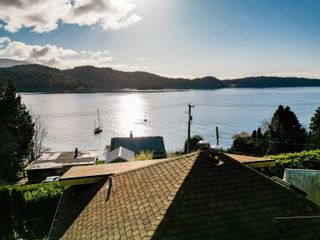 Photo 18: 901 MARINE Drive in Gibsons: Gibsons & Area House for sale (Sunshine Coast)  : MLS®# R2753587