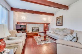 Photo 2: 992 KINSAC STREET in Coquitlam: Coquitlam West House for sale : MLS®# R2032889