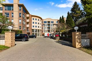 Photo 1: 307 33731 MARSHALL Road in Abbotsford: Central Abbotsford Condo for sale in "STEPHANIE PLACE" : MLS®# R2873765