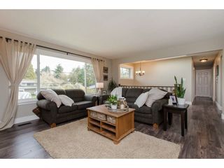 Photo 3: 33124 KAY Avenue in Abbotsford: Central Abbotsford House for sale : MLS®# R2258671