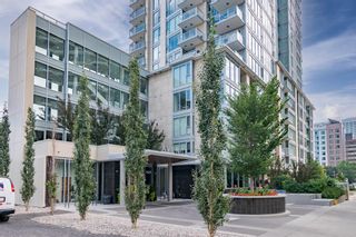 Photo 3: 601 1025 5 Avenue SW in Calgary: Downtown West End Apartment for sale : MLS®# A2117525