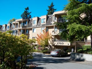 Photo 19: 302 1760 SOUTHMERE Crescent in Surrey: Sunnyside Park Surrey Condo for sale in "Capstan Way Spinnaker III" (South Surrey White Rock)  : MLS®# R2663668