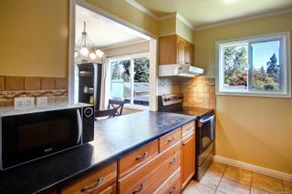 Photo 11: A 3100 Volmer Rd in Colwood: Co Hatley Park Half Duplex for sale : MLS®# 909450