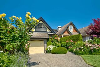 Photo 2: 15473 THRIFT Avenue: White Rock House for sale (South Surrey White Rock)  : MLS®# R2599524