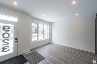 Photo 3: 9023 92 Street in Edmonton: Zone 18 House Half Duplex for sale : MLS®# E4378802