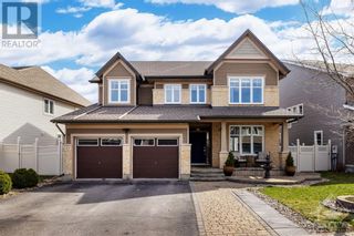 Photo 1: 125 GRACEWOOD CRESCENT in Ottawa: House for sale : MLS®# 1386995